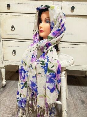 Sale! Floral Lightweight Scarf - Lavender & Green
